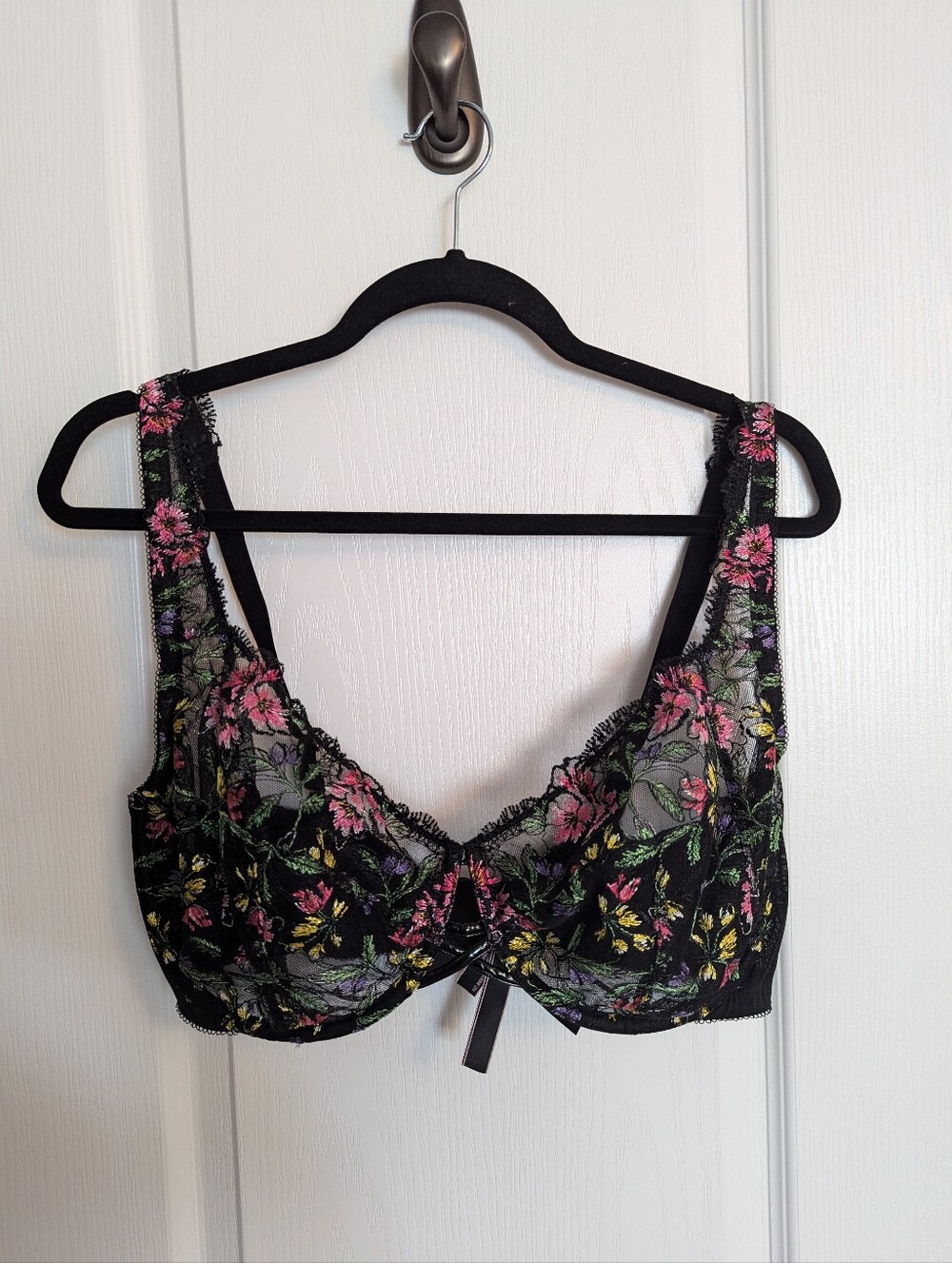 38G Victoria's Secret Very Sexy Unlined Demi Bra Black Floral Embroidery NWOT